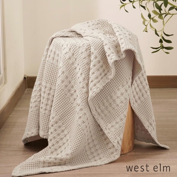 NEW West Elm Beige Woven Waffle Knit Cotton Boho Cozy Throw Blanket - 50